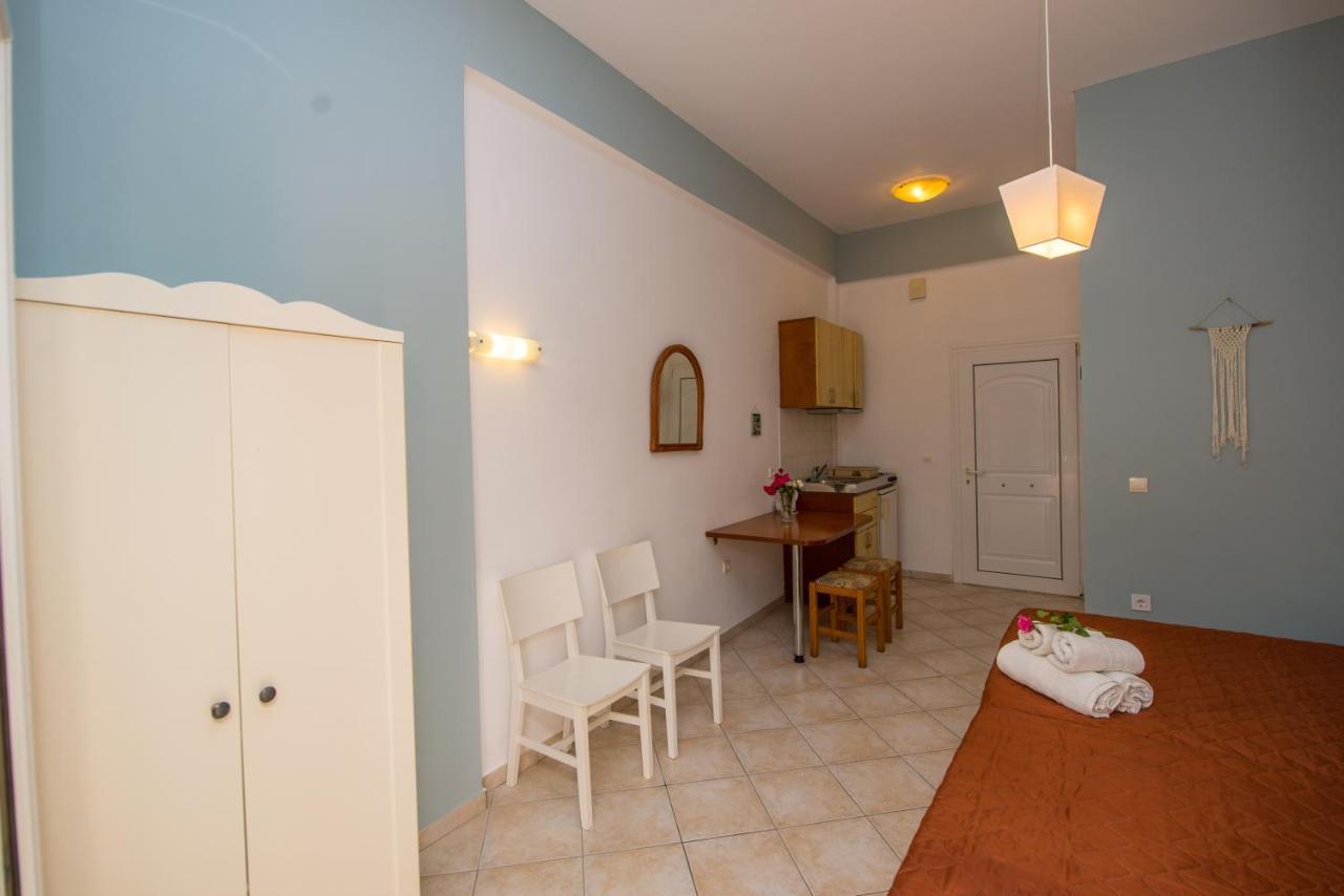 Kogeros Apartamento Agios Georgios Pagon Exterior foto