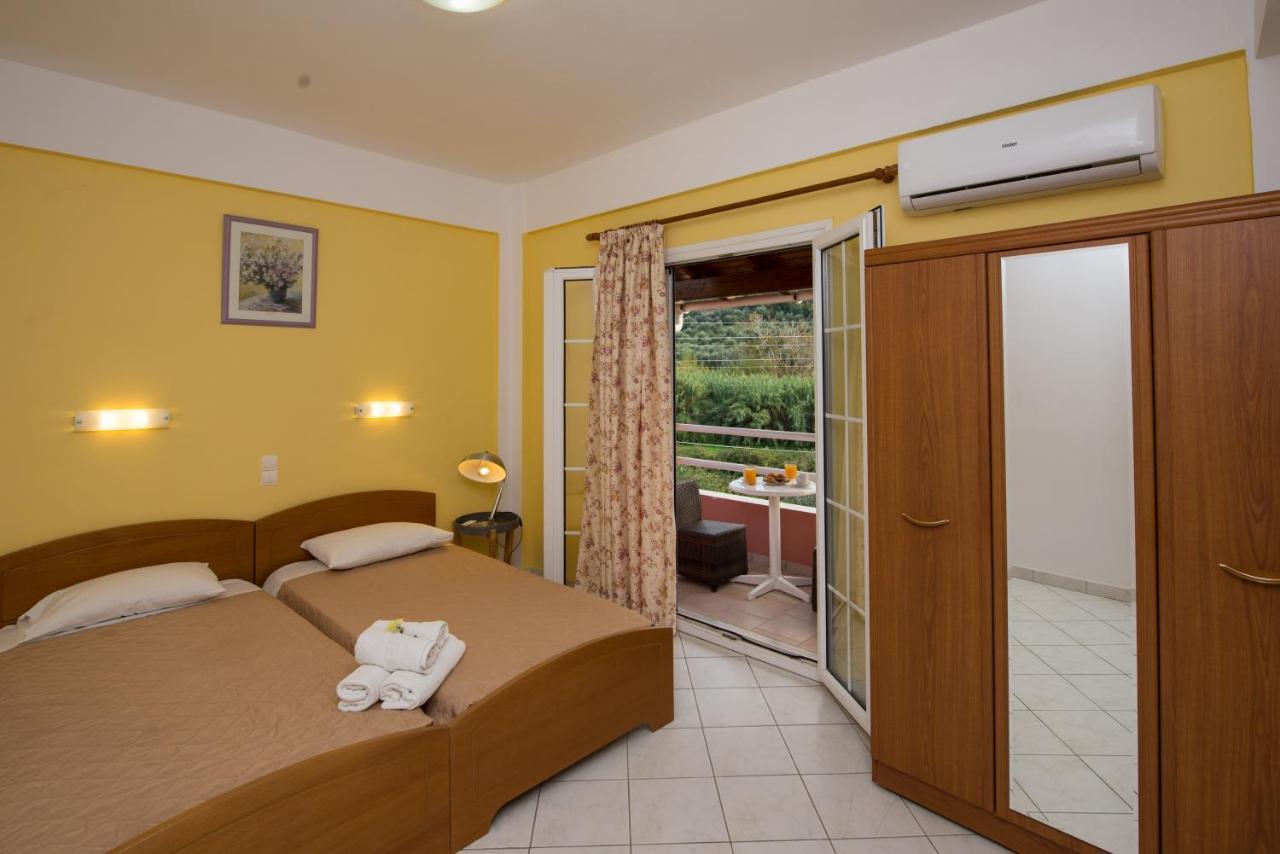 Kogeros Apartamento Agios Georgios Pagon Exterior foto